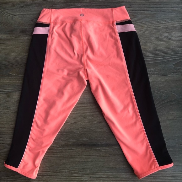 Lululemon Orange Heat It Up Cropped Leggings - Picture 3 of 5